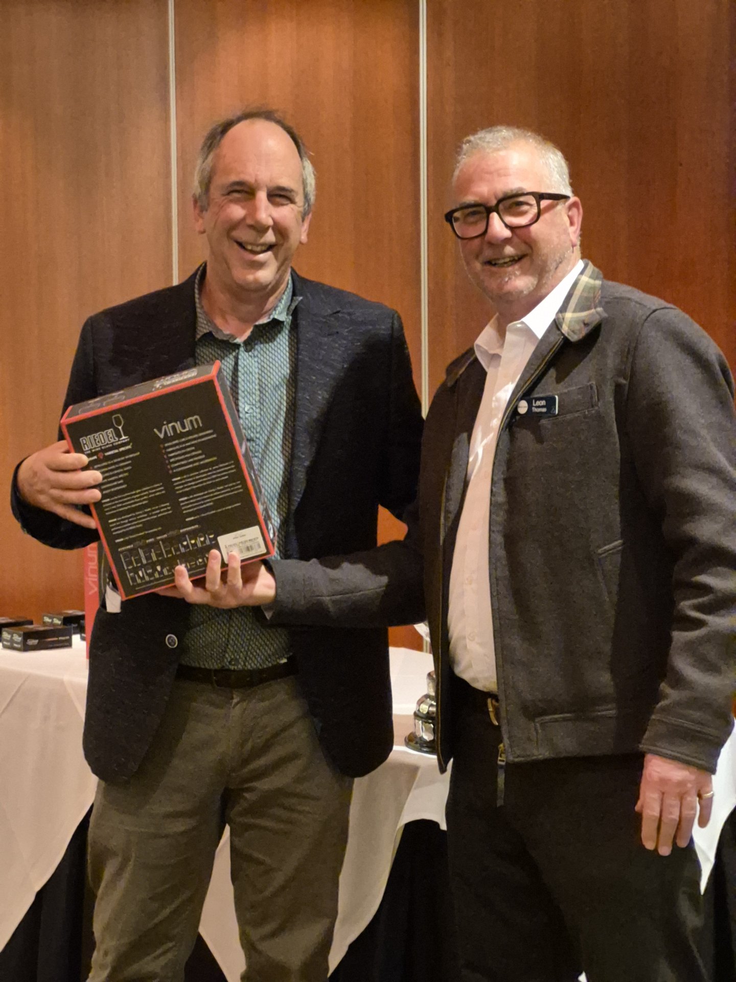 Greg Clements (left) B Grade Winner